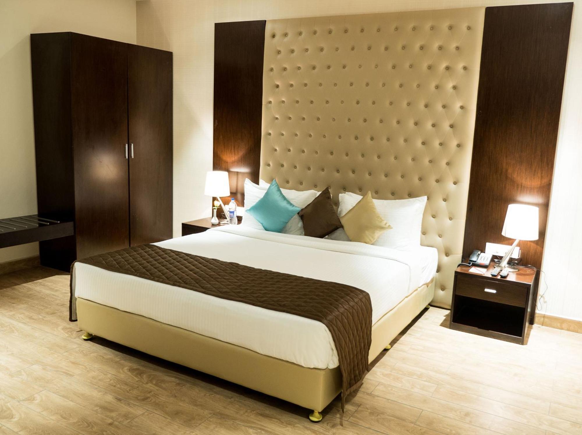 Hotel Grand Ashok Thanjavur Exterior foto